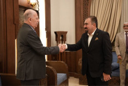 أسامة عبد العزيز النجيفي