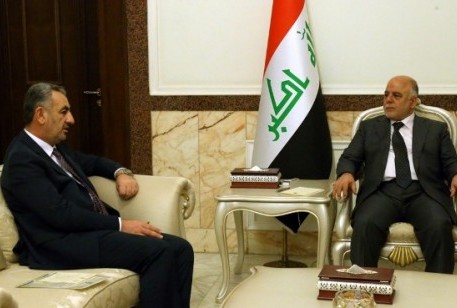  رئيس الوزراء حيدر العبادي مع محافظ الانبار صهيب الراوي 