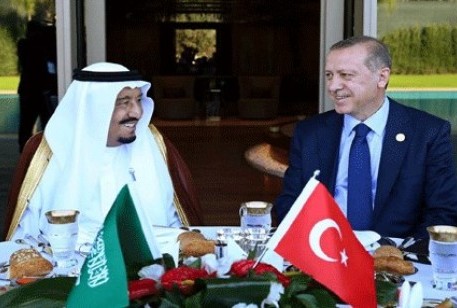  رجب طيب أردوغان مع العاهل السعودي