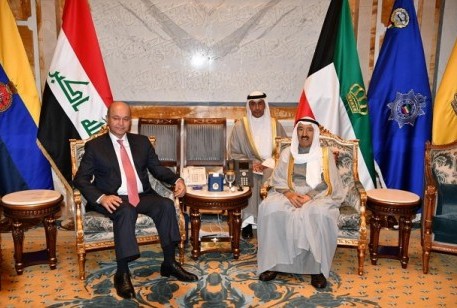 ​امير الكويت يستقبل رئيس الجمهورية