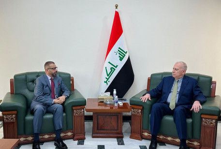 أسامة عبد العزيز النجيفي