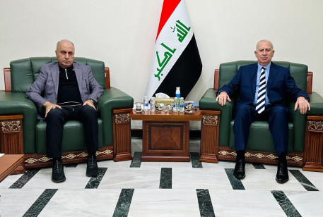 أسامة عبد العزيز النجيفي