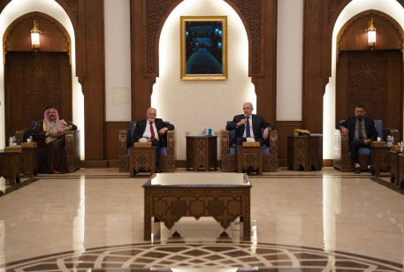 أسامة عبد العزيز النجيفي