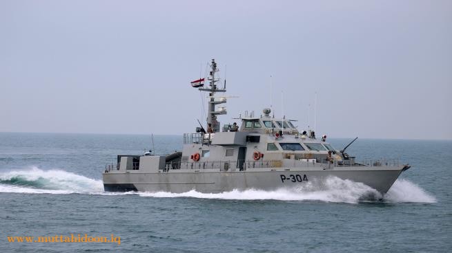 اجراء مناورات بحرية مع ايران