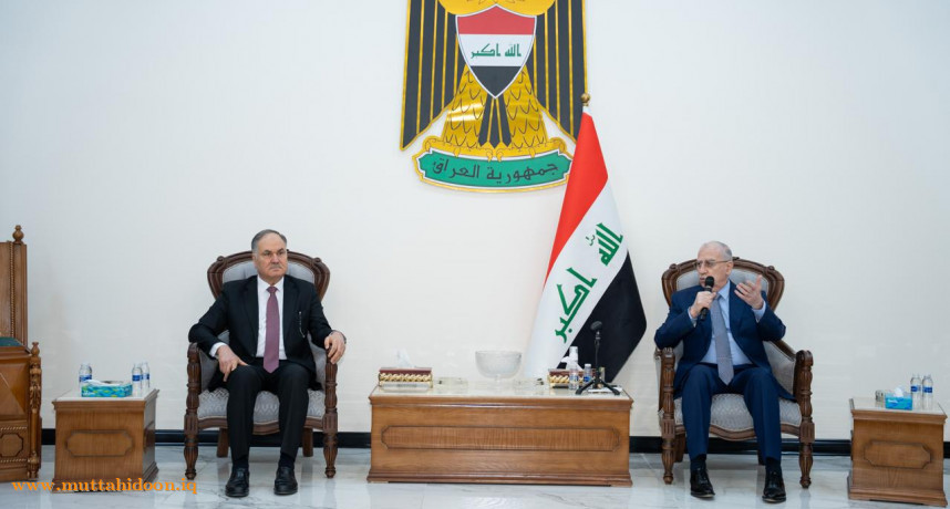 أسامة عبد العزيز النجيفي