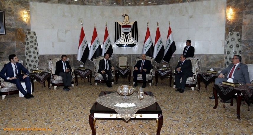 أسامة عبد العزيز النجيفي