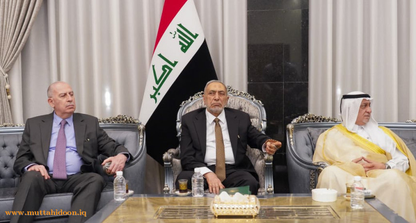 أسامة عبد العزيز النجيفي