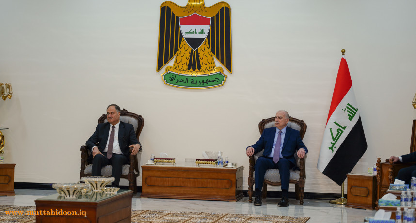 أسامة عبد العزيز النجيفي