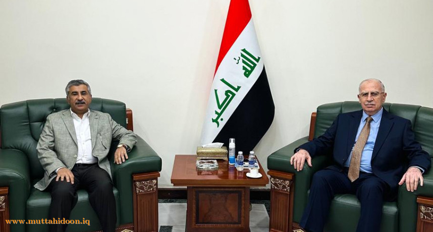 أسامة عبد العزيز النجيفي