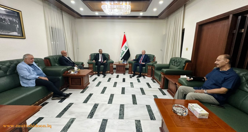 أسامة عبد العزيز النجيفي