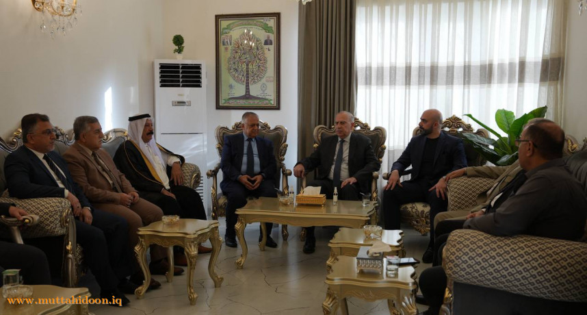 أسامة عبد العزيز النجيفي