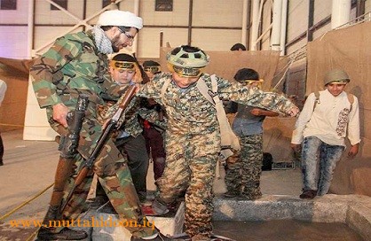 تدريب أطفال على السلاح